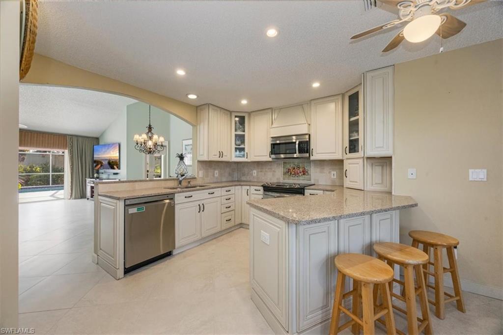 ROYAL WOOD - Residential