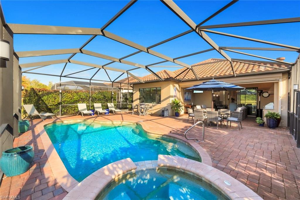 TWIN EAGLES - Residential