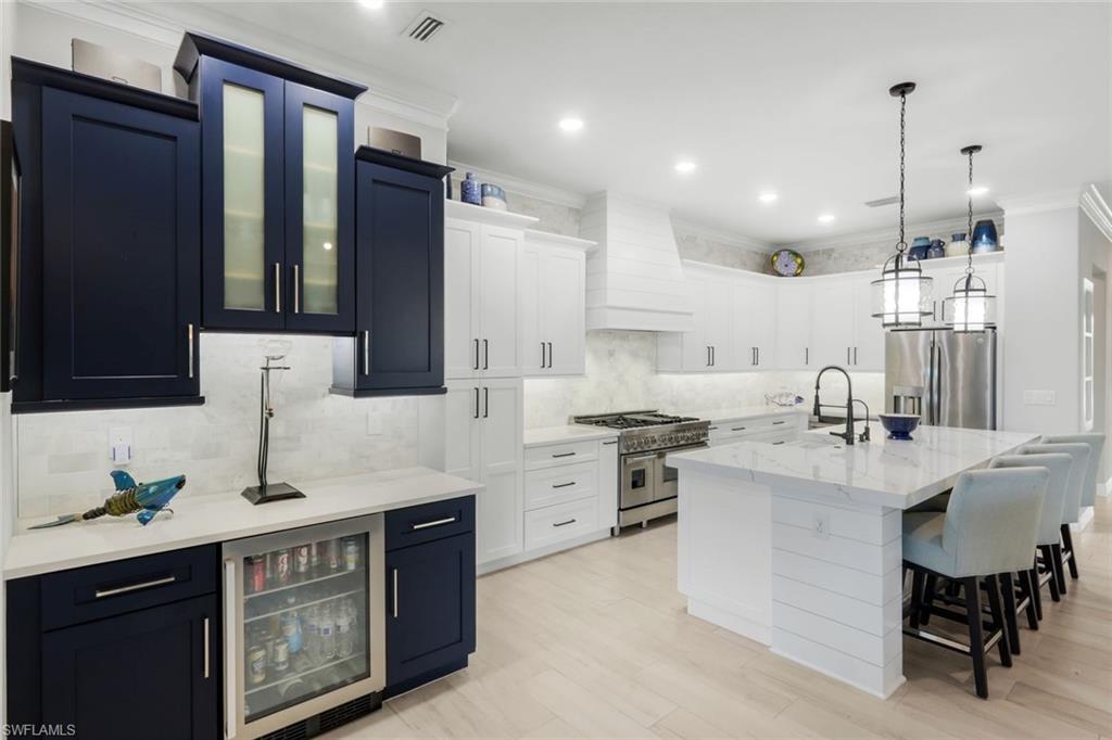 TWIN EAGLES - Residential