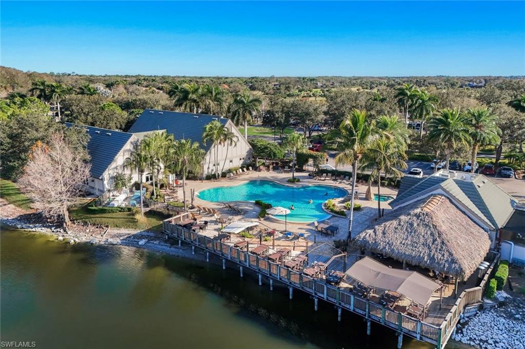 TWIN EAGLES - Residential