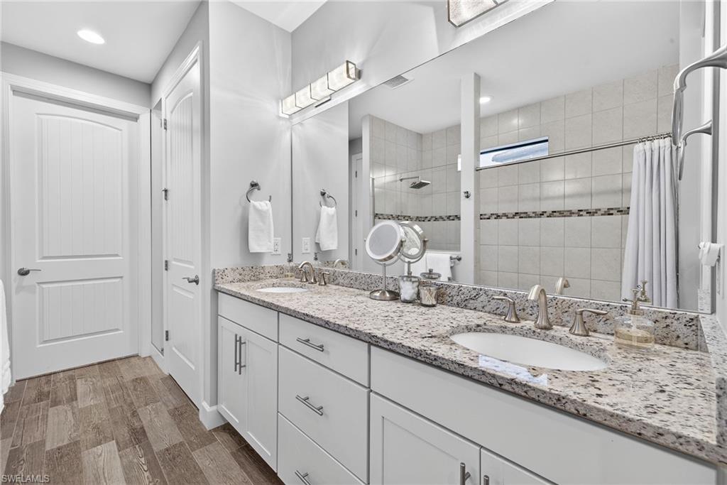 SOMERSET - Residential