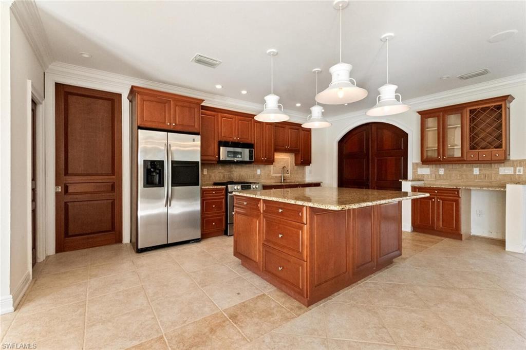 NAPLES BATH AND TENNIS CLUB - Residential