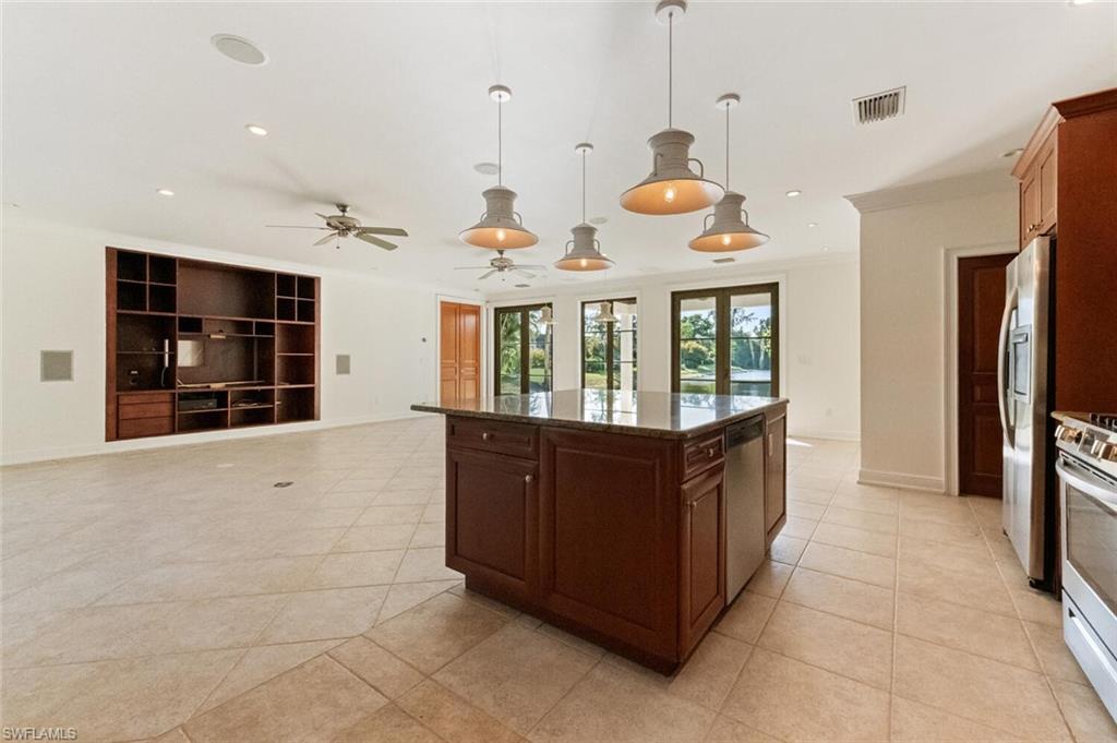 NAPLES BATH AND TENNIS CLUB - Residential