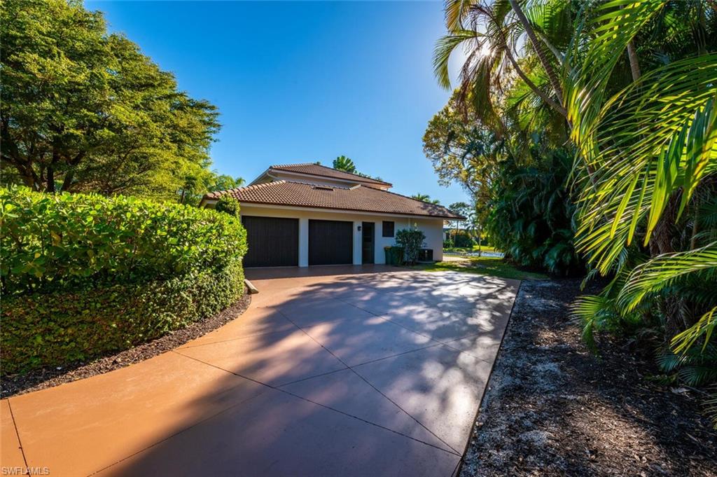 NAPLES BATH AND TENNIS CLUB - Residential