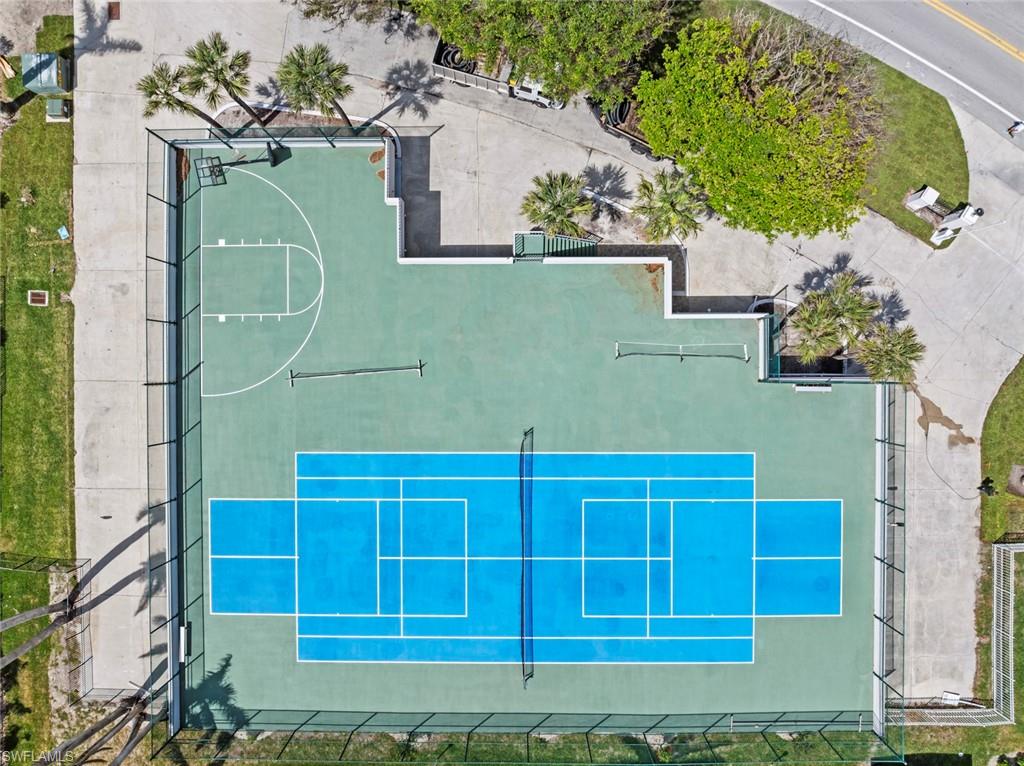 VANDERBILT SHORES - Residential