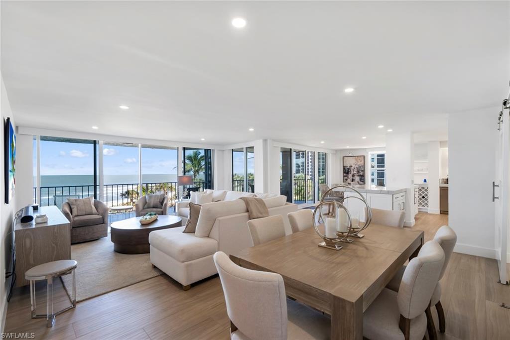 VANDERBILT SHORES - Residential