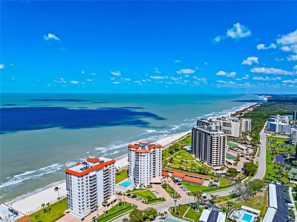 VANDERBILT SHORES - Residential