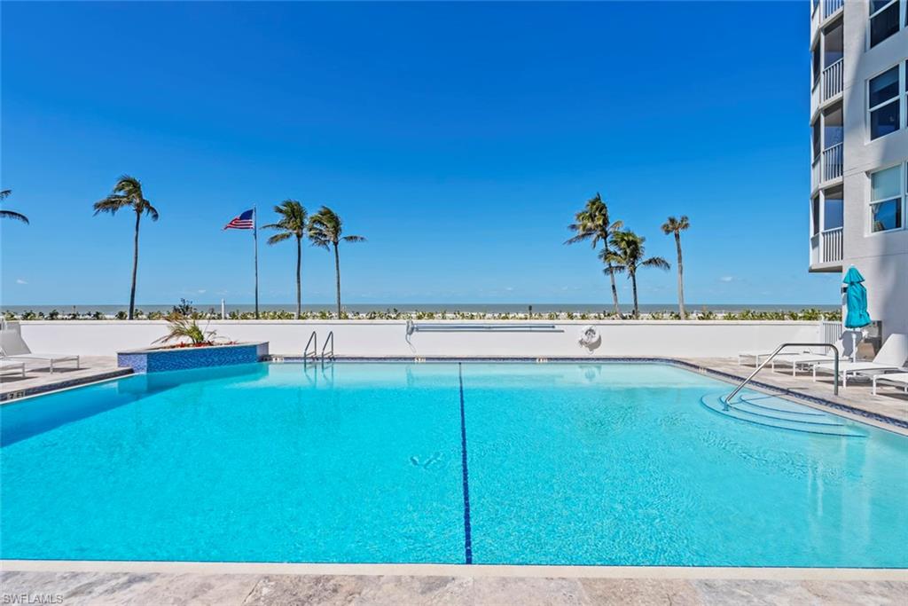 VANDERBILT SHORES - Residential