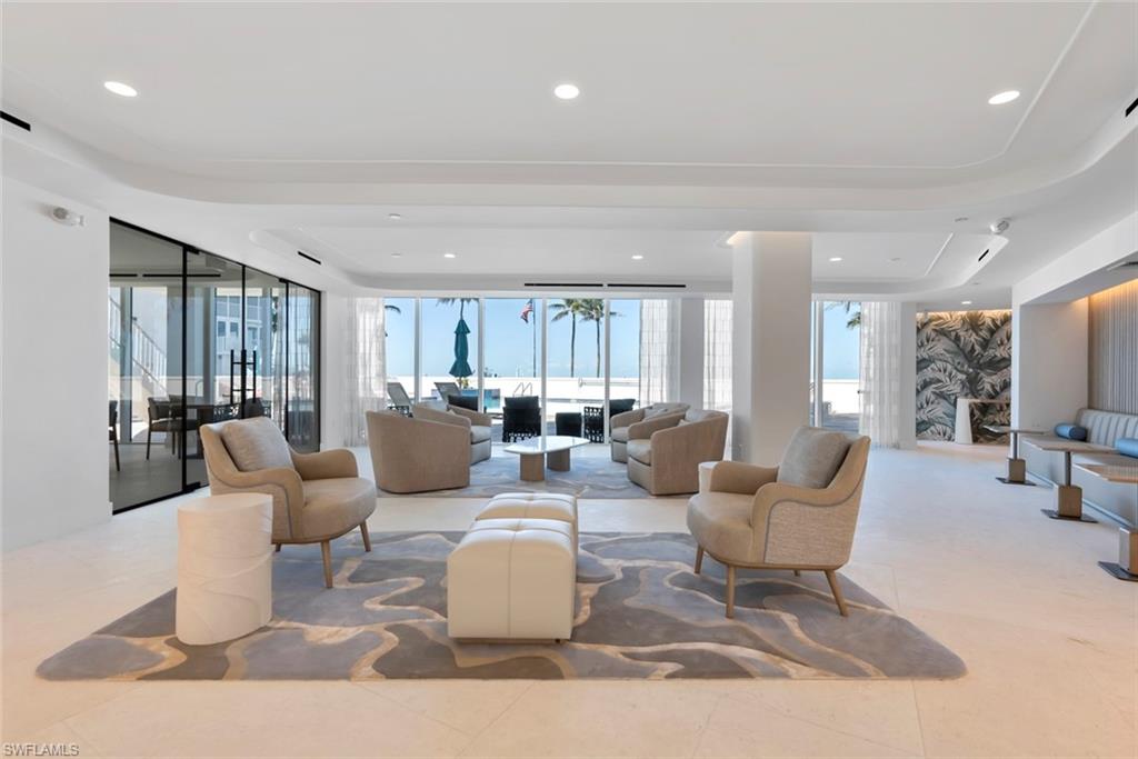 VANDERBILT SHORES - Residential