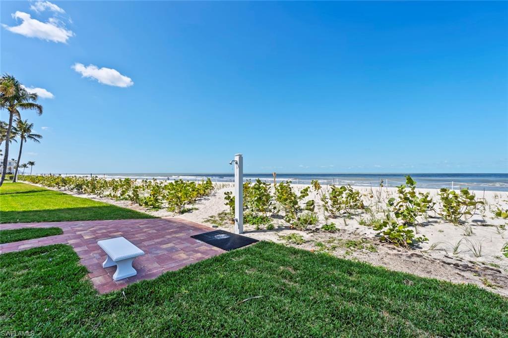 VANDERBILT SHORES - Residential