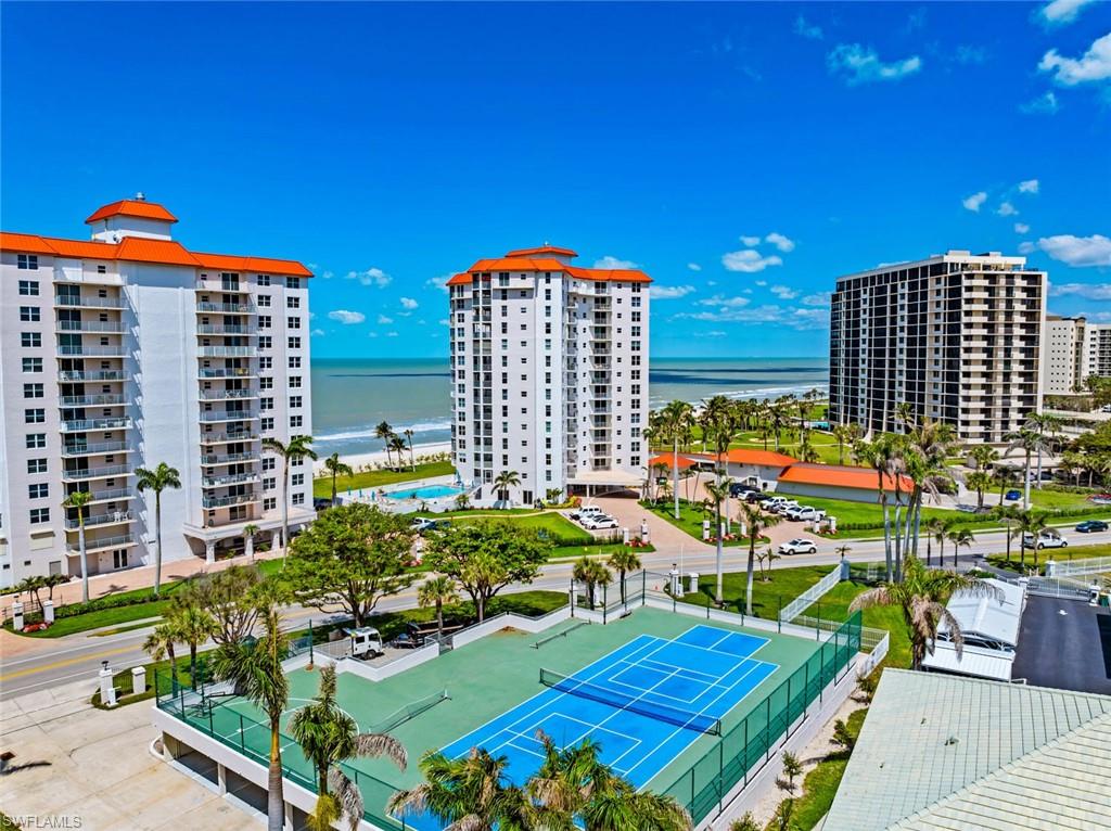 VANDERBILT SHORES - Residential