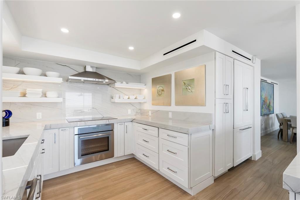 VANDERBILT SHORES - Residential