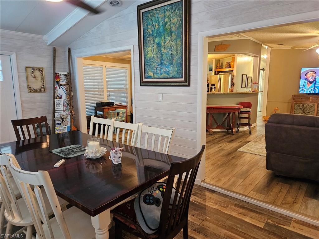 ENCHANTING SHORES - Residential