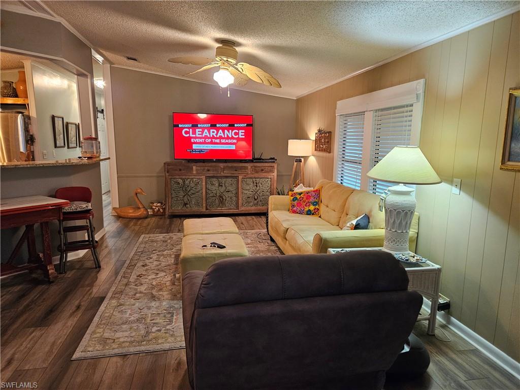 ENCHANTING SHORES - Residential