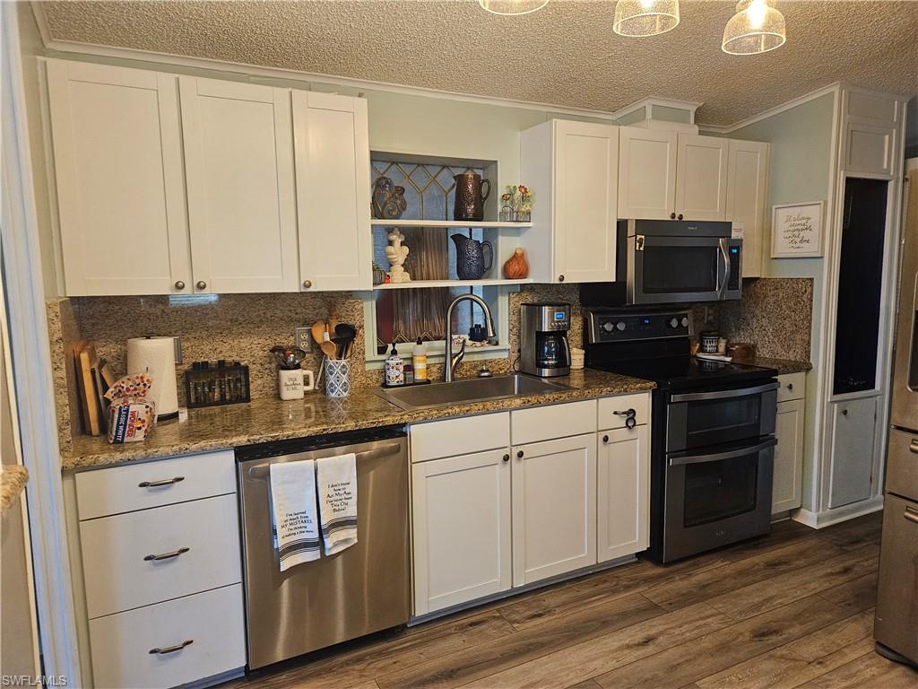 ENCHANTING SHORES - Residential