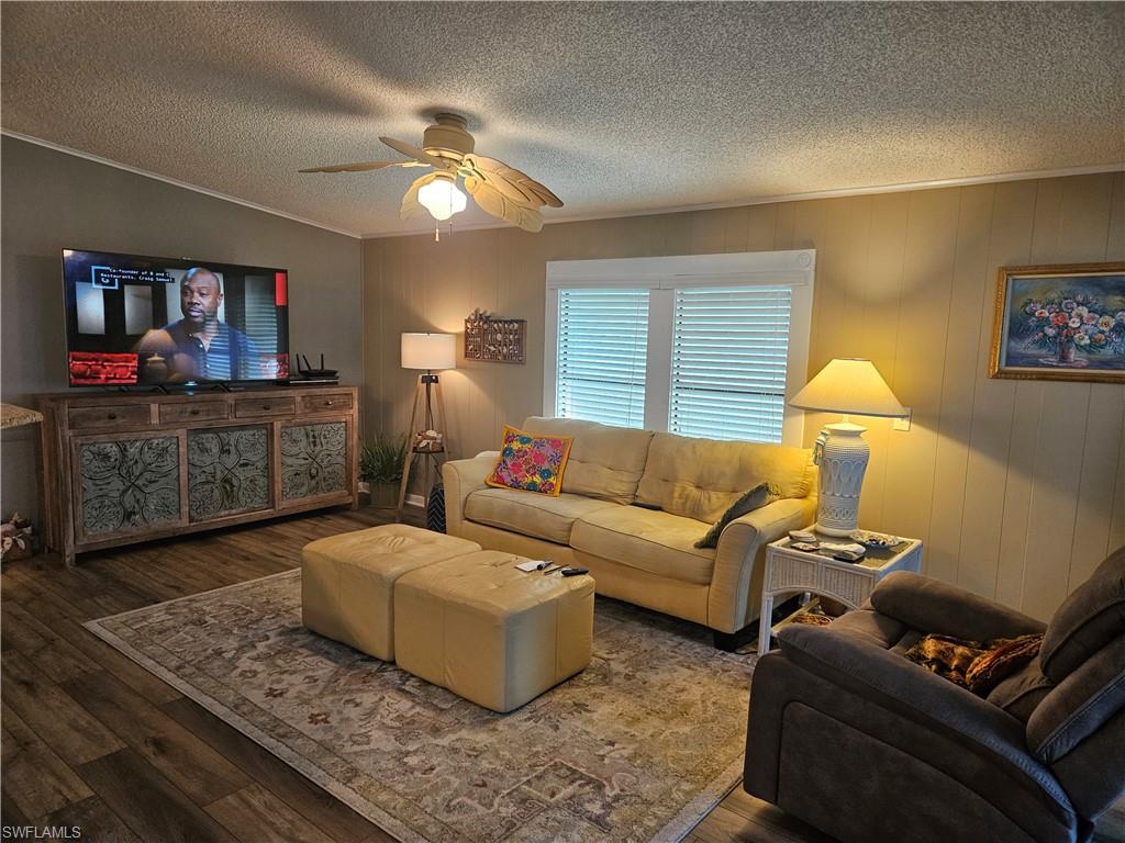 ENCHANTING SHORES - Residential