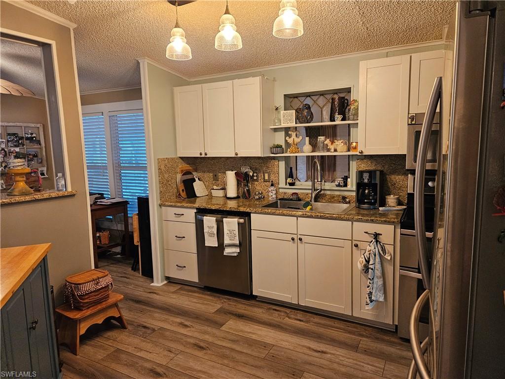 ENCHANTING SHORES - Residential