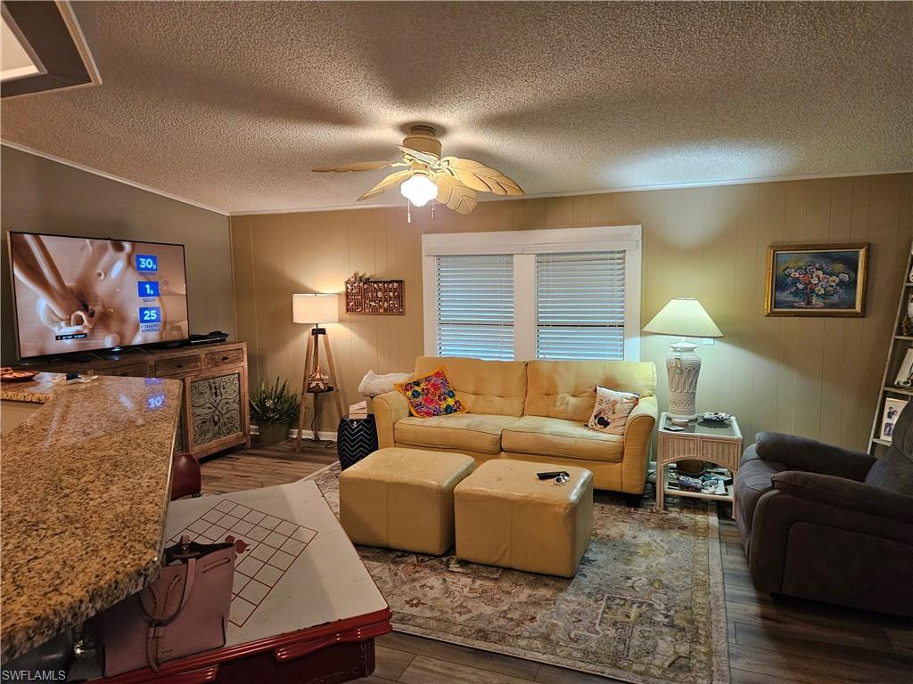 ENCHANTING SHORES - Residential