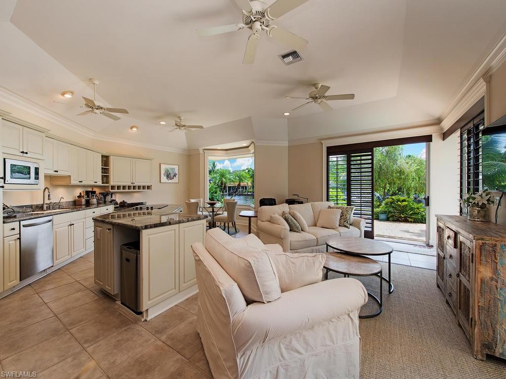 AQUALANE SHORES - Residential