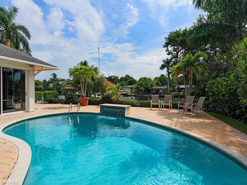 AQUALANE SHORES - Residential