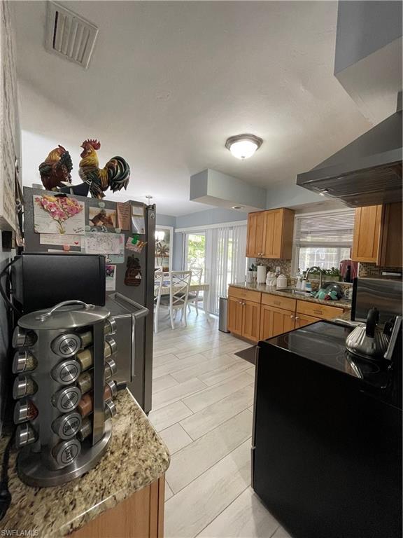 GOLDEN GATE CITY - Residential