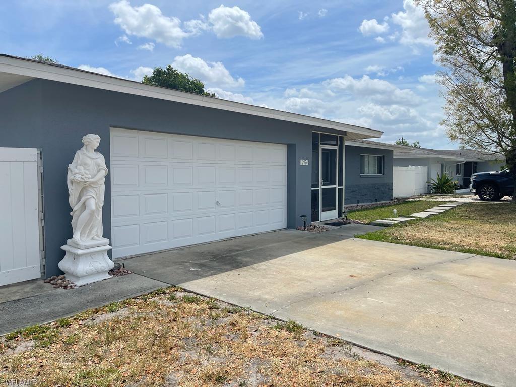 GOLDEN GATE CITY - Residential