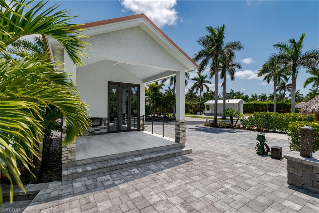 13613 Snapper LN
