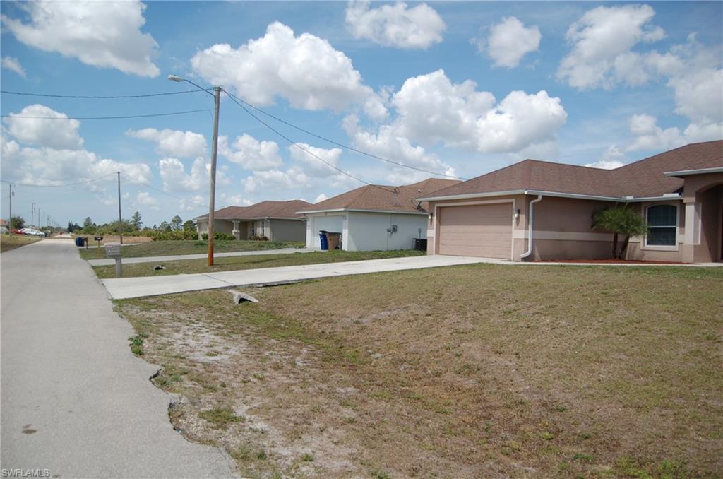 LEHIGH ACRES - Residential