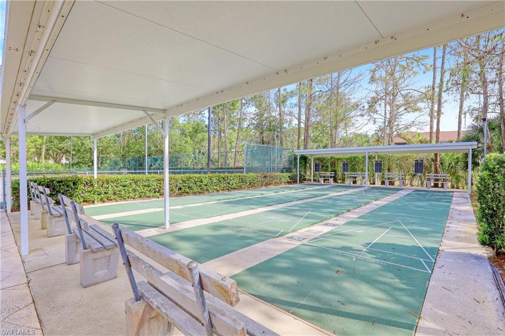 DEAUVILLE LAKE CLUB - Residential