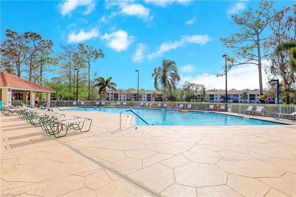 DEAUVILLE LAKE CLUB - Residential