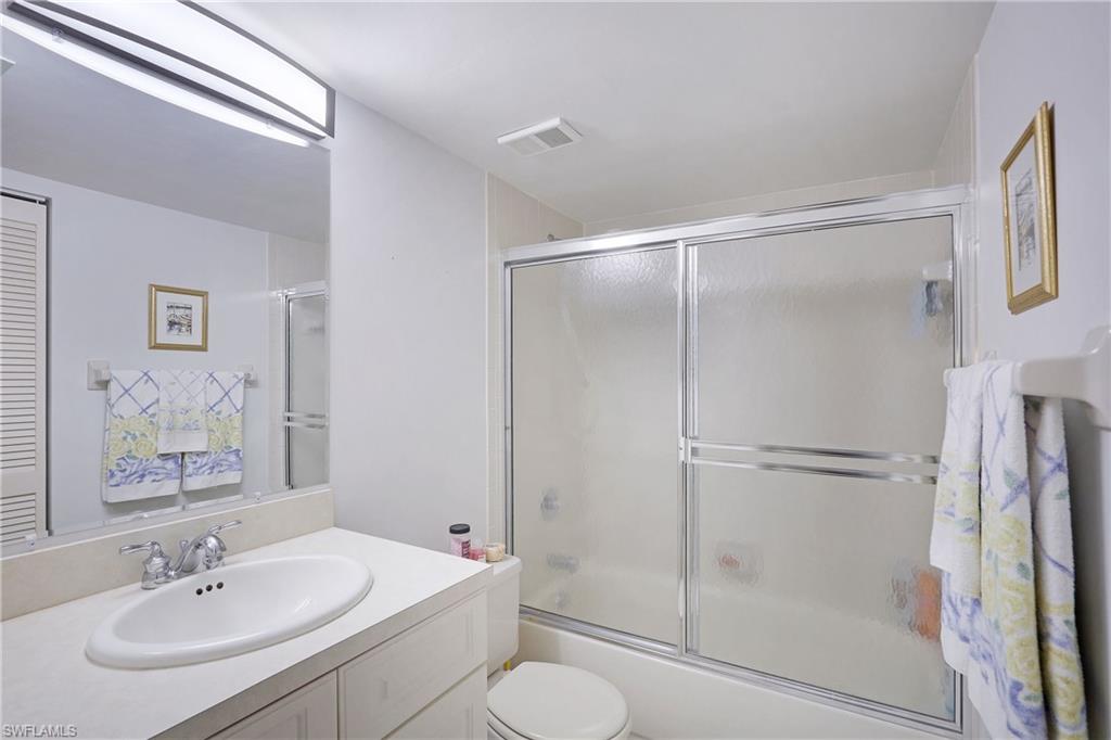 DEAUVILLE LAKE CLUB - Residential