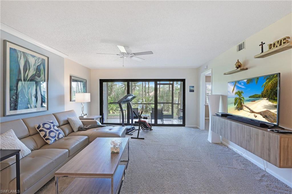 DEAUVILLE LAKE CLUB - Residential