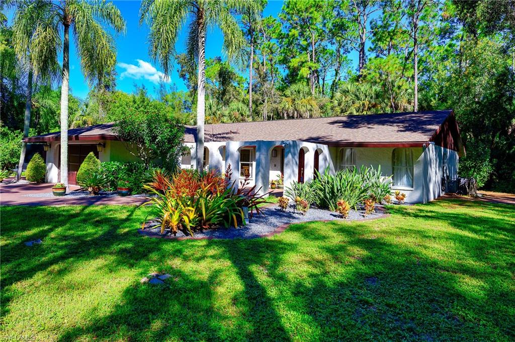 5675 Golden Oaks LN