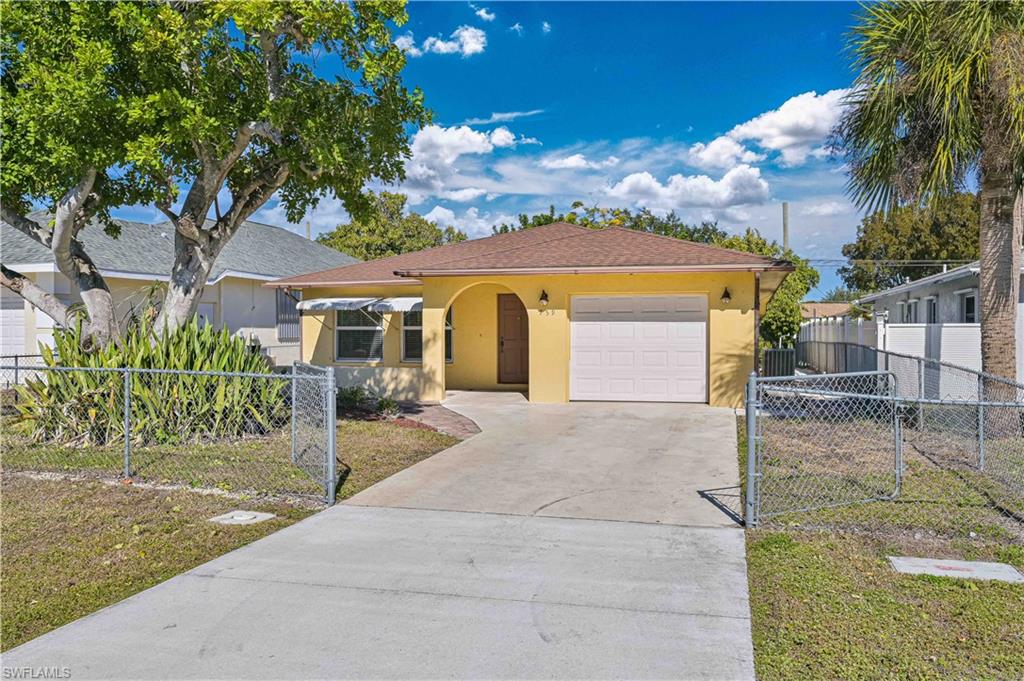 NAPLES PARK - Residential Lease