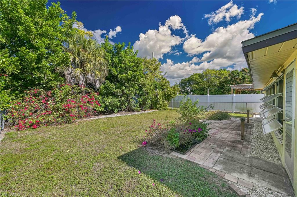 NAPLES PARK - Residential Lease