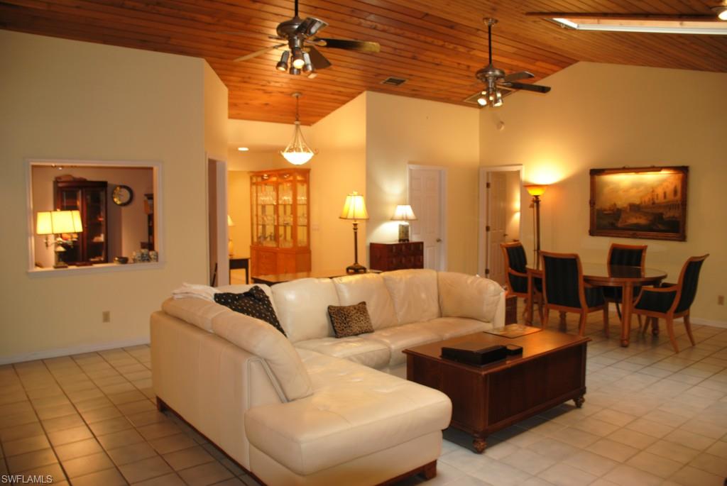 TAHITIAN SHORES - Residential