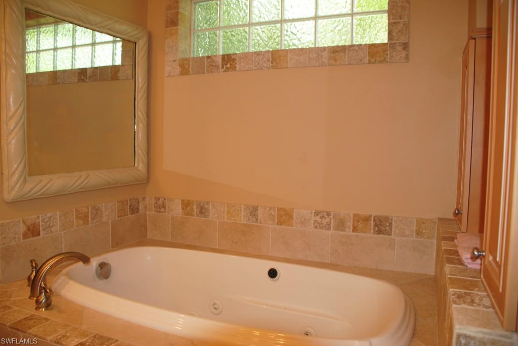 TAHITIAN SHORES - Residential