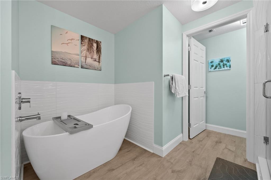20261 Estero Gardens CIR 207