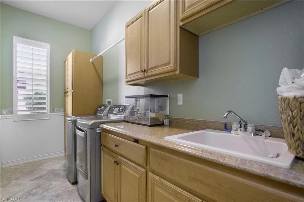 INDIGO LAKES - Residential