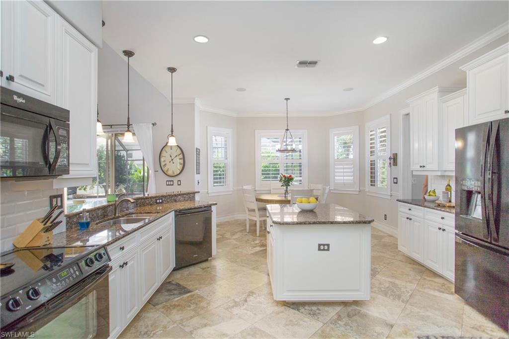 INDIGO LAKES - Residential