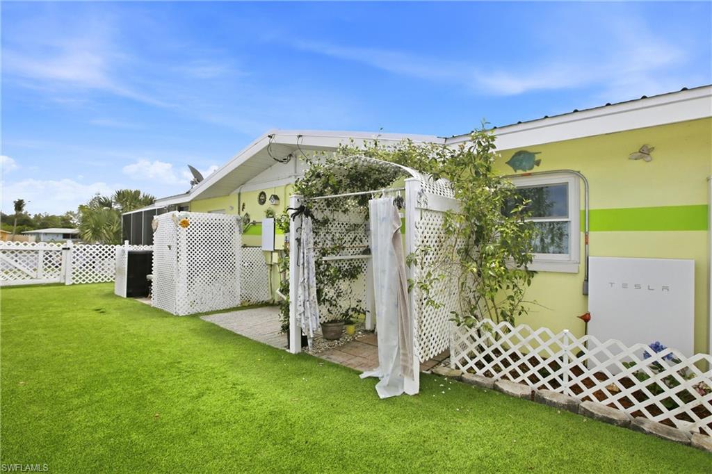 PORT CHARLOTTE - Residential