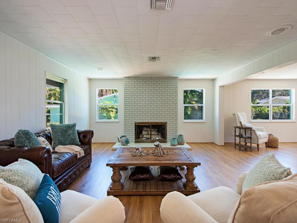 AQUALANE SHORES - Residential