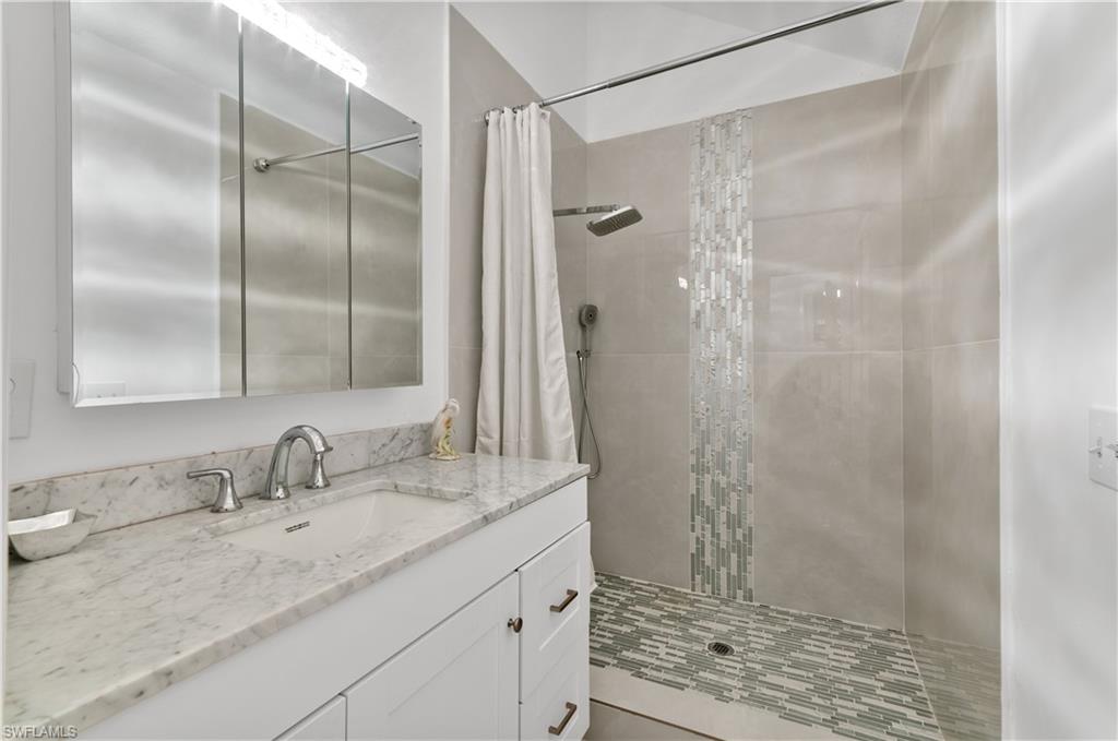 EMERALD WOODS - Residential Lease