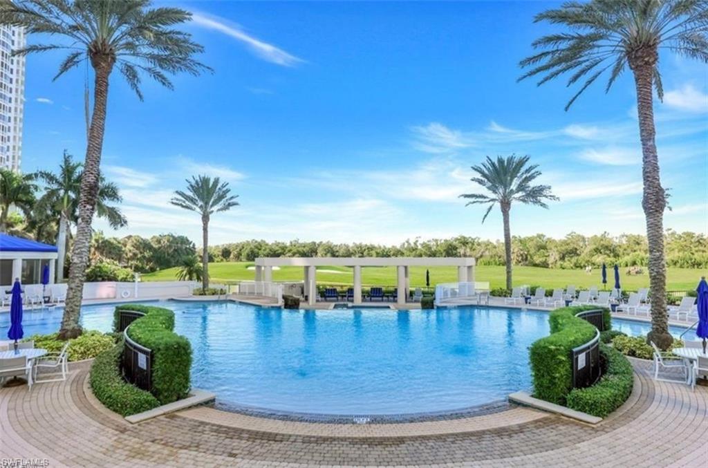 ESPERIA SOUTH - Residential