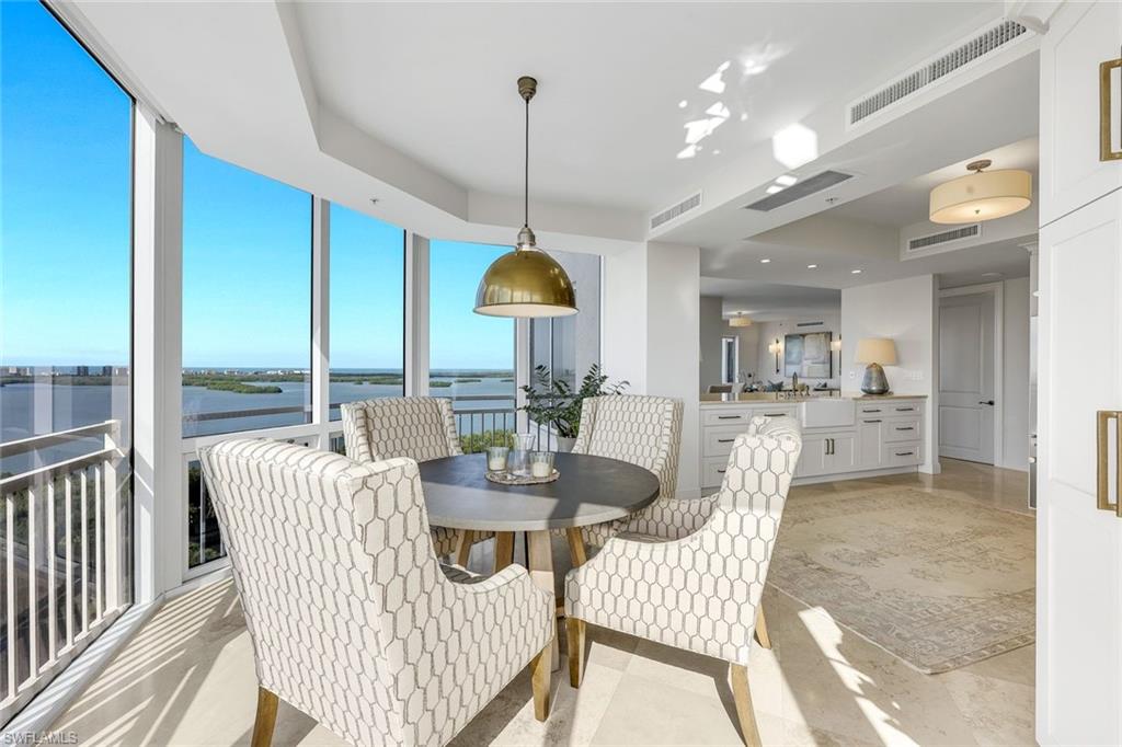 ESPERIA SOUTH - Residential