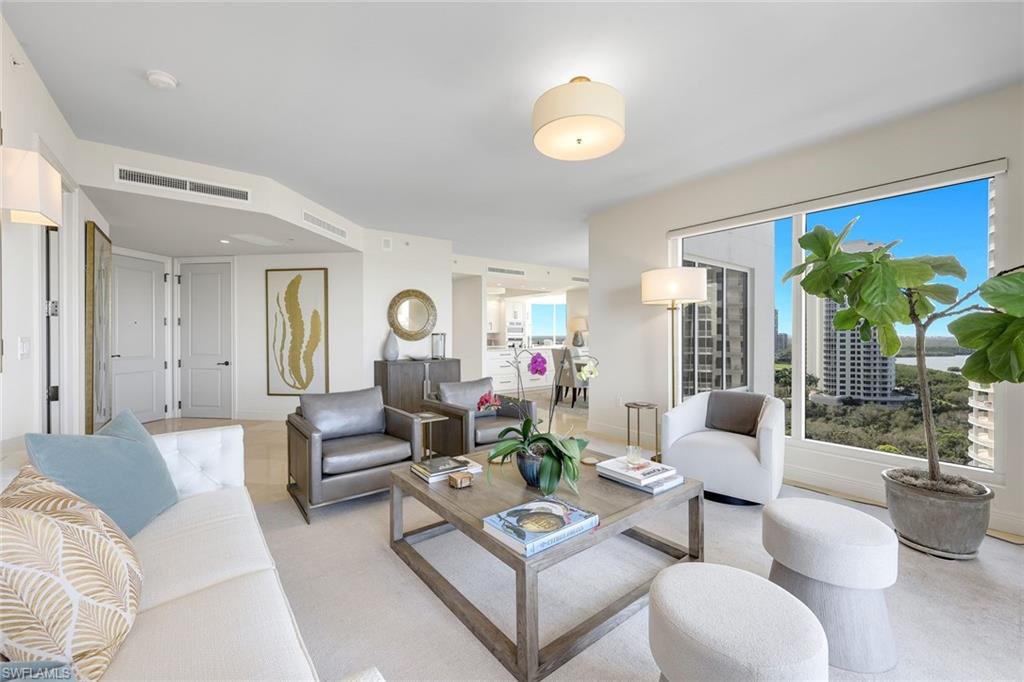 ESPERIA SOUTH - Residential