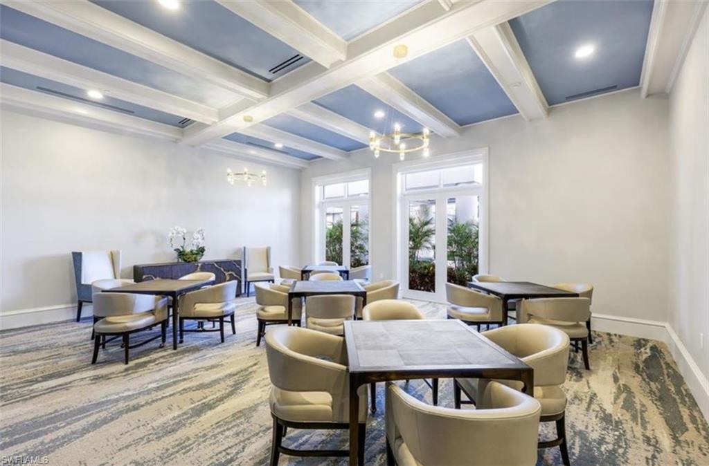 ESPERIA SOUTH - Residential