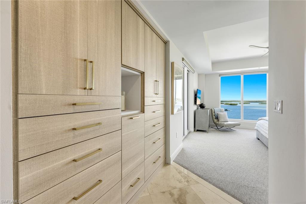 ESPERIA SOUTH - Residential