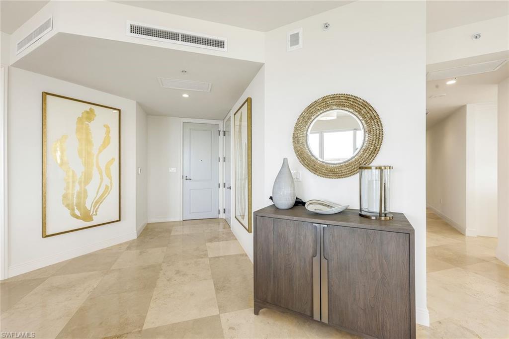 ESPERIA SOUTH - Residential