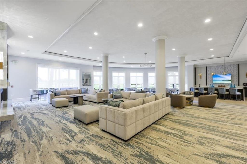 ESPERIA SOUTH - Residential